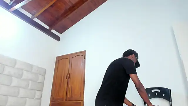 bennbrown (M twink) - naked for you