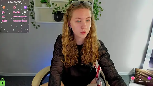 elsie_cutties - Elsie_Cutties's free webcam