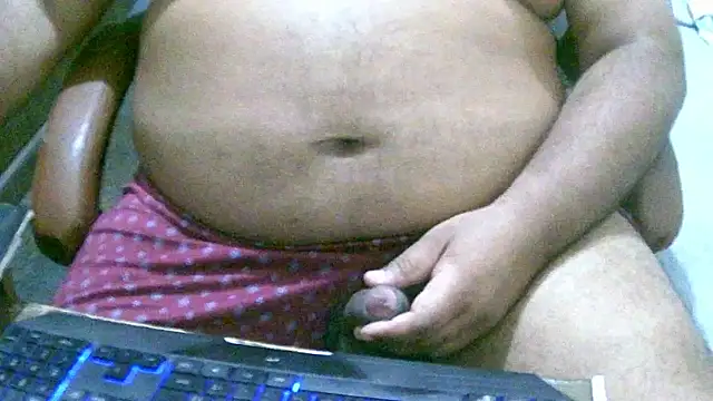 ulmo_br (Ask my age) - Get naked