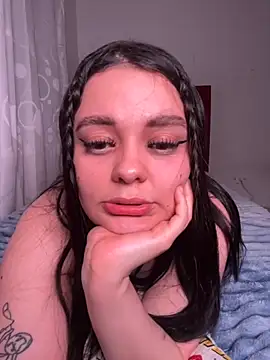 Webcam Model (Selena_Roa)  is live.Free join now!