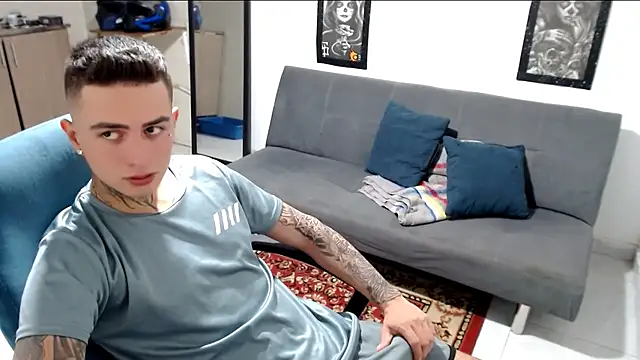 santii_ss (M young) - show cum!!!!!!!!!!