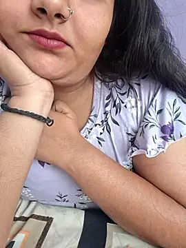 Webcam Model (Saffroncutie)  is live.Free join now!