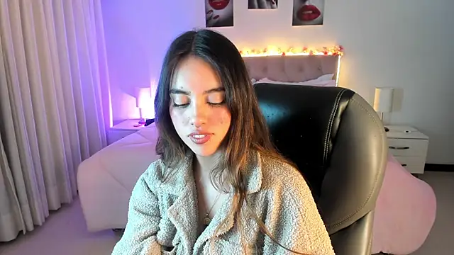 _charlotte_evans_1 - _Charlotte_evans_1's free webcam - UK Sex Cams