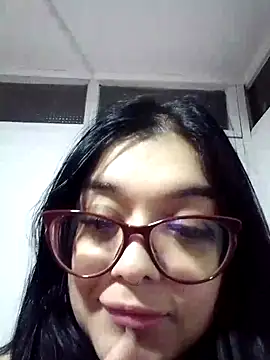 scarlet_owen69 (F young) - show blowjob and deepthroat