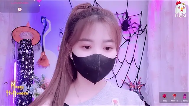 hen-1m52 (F young) - a little sad yesterday