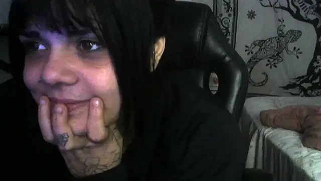  cutiefeet00 chat room