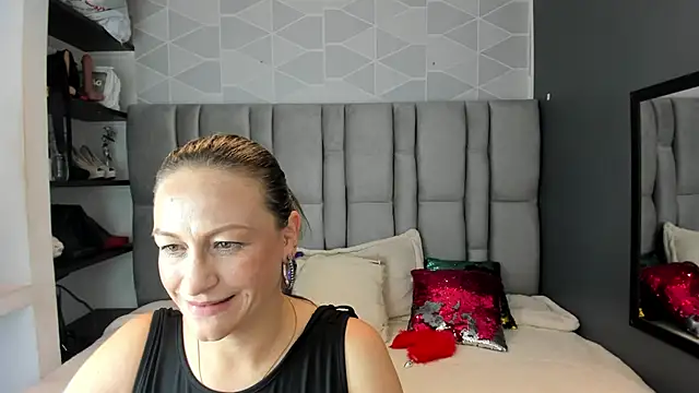 Preview of charlot_milf