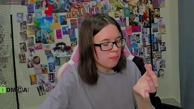 chio_mio - Chio_Mio's free webcam - UK Sex Cams