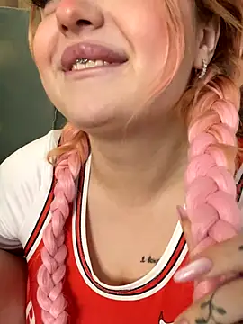 KellyMoors webcam stripchat model stream image