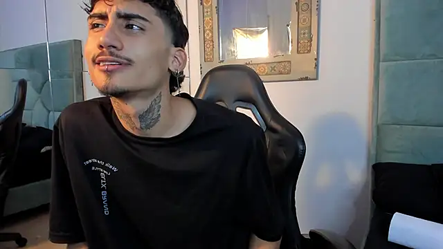 Mr_Strike's Thumb Image