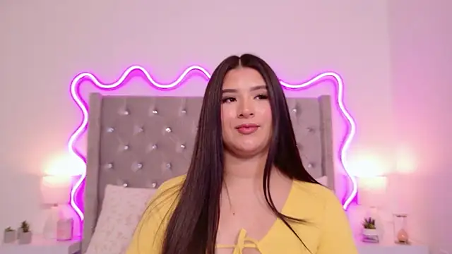 JuliaSUMMERS2022 webcam stripchat model stream image