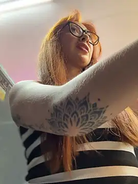 Webcam Model (Sofii_gold)  is live.Free join now!