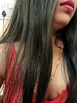 Webcam Model (Maahhii_2)  is live.Free join now!