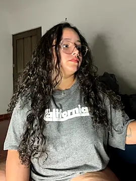 Webcam Model (CurlyGirl_1)  is live.Free join now!