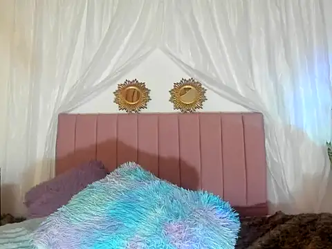 tania_xw - Tania_xw's free webcam - UK Sex Cams