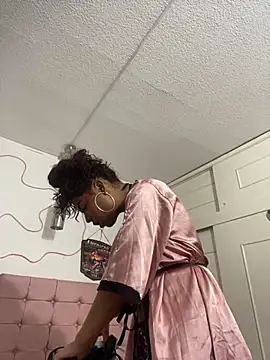 PrettyTiana_ webcam stripchat model stream image