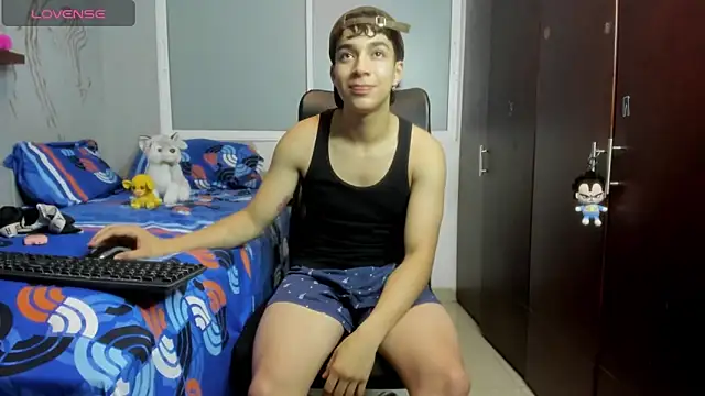 Noxx_starkK live cam screenshot males on Wobip – Live Webcams, Clips & GIFs