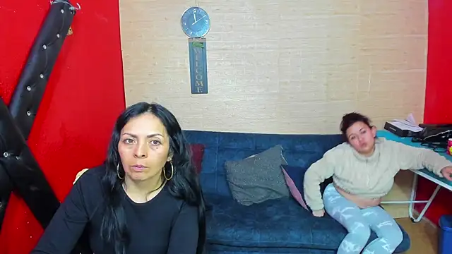 lesbiancuple - Lesbiancuple's free webcam - UK Sex Cams