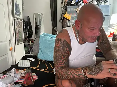 lovetatts64 (M grandpa) - #american #anal #anal-toys #balds #big-balls #big-cocks #cam2cam #cheapest-privates #deepthroat #gays #grandpas #handjob #hd #medium #small-audience #white