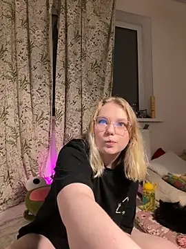 lame_cat (F young) - NAKED+DILDO+CUM