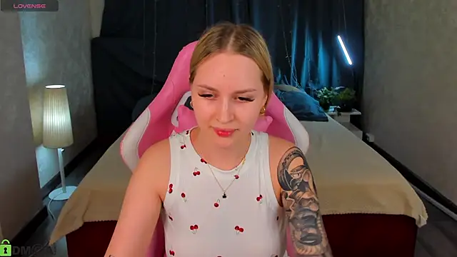 Carol__Cox's Stripchat show and profile