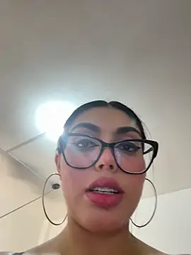 zui_lu webcam, sex chat, nude photos, and sex videos