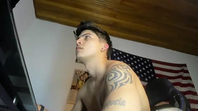 charlie_hotxxx (M young) - MY BIG CUM!!!