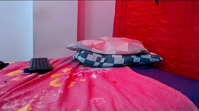 bdsmforever18 live cam screenshot female from Colombia on SexOnline.pics – Live Cam Recordings, GIFs & Pics