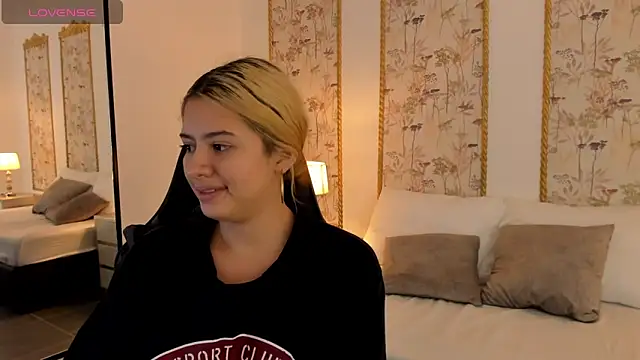 daniand_ - Daniand_'s free webcam - UK Sex Cams