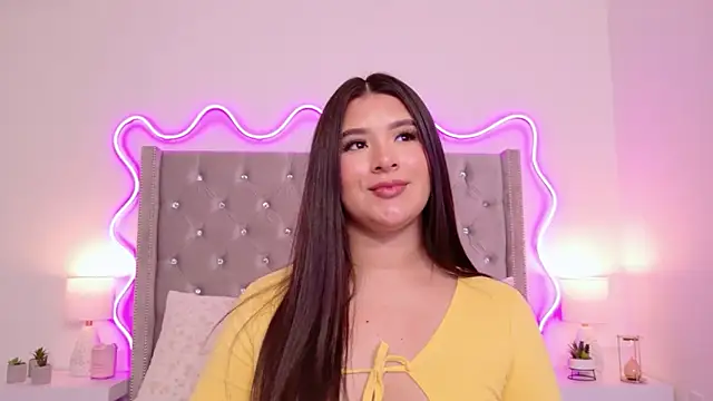 JuliaSUMMERS2022 webcam stripchat model stream image