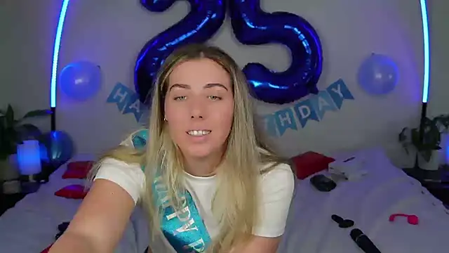 lulu_berkeley (F young) - POP A BOTTLE!!!!!!