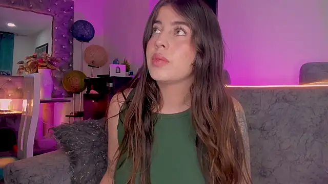 kitty_bad1 (F young) - STRONG ANAL SQUIRT  😈🥵🥵😈