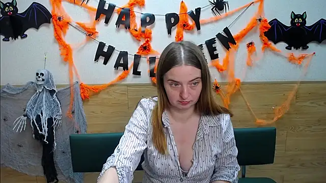 freyadak - FreyaDak's free webcam - UK Sex Cams