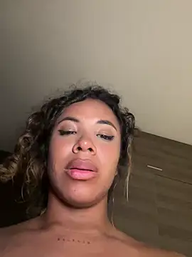 brunettexio (F young) - Squirt  show 💦