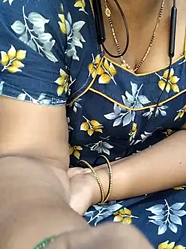 yours-kavaya - Yours-kavaya's free webcam