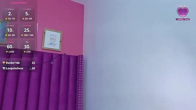 cosplaydate live cam screenshot female from Colombia on Token.Show — Token Tipping & Live Cams