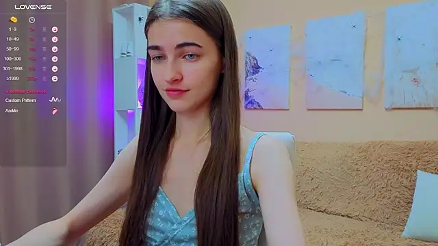 AstoriyaNight's Stripchat show and profile