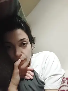 Webcam Model (Medusaaaaaaaa)  is live.Free join now!