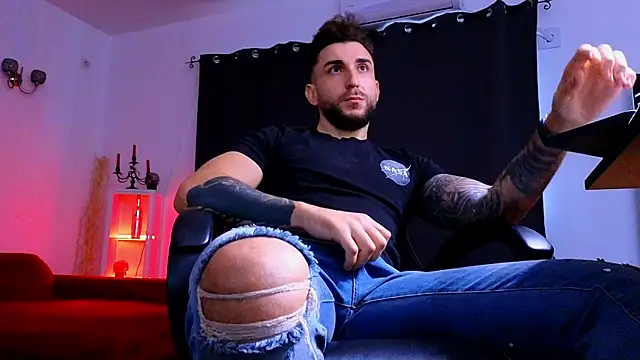 mightyaaron66 (M young) - 𖤐🔥 parTy Time ,House parTy  !  💨𖤐