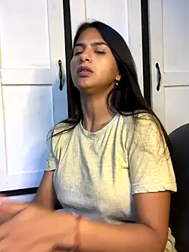 chicachocolate01 (F young) - Spit tits + flash pussy🔥