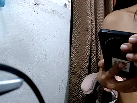  Mistress_Bigcockts chat room