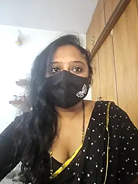 Webcam Model (sexynayan23)  is live.Free join now!