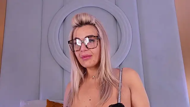 eliadavis - EliaDavis's free webcam - UK Sex Cams