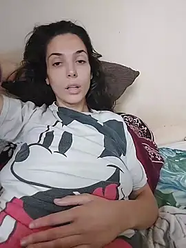 Webcam Model (Medusaaaaaaaa)  is live.Free join now!