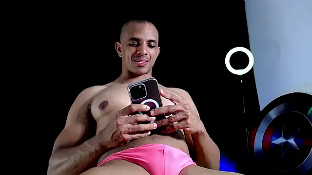 antonywebb94 (Ask my age) - CUM RIGHT NOW