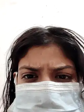 Webcam Model (sassyy_poonam)  is live.Free join now!