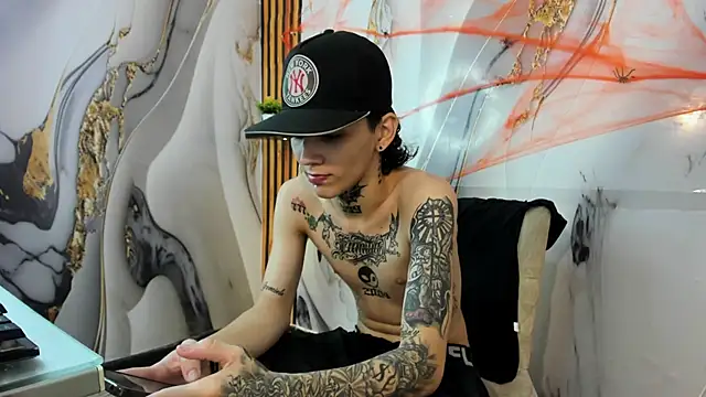 straightboy_nick - StraightBoy_Nick's free webcam