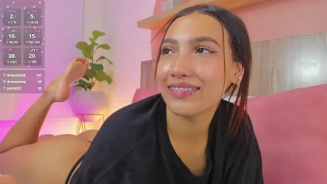 nina_blake - Nina_blake's free webcam - UK Sex Cams