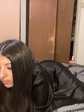 Webcam Model (Bri_Starr)  is live.Free join now!