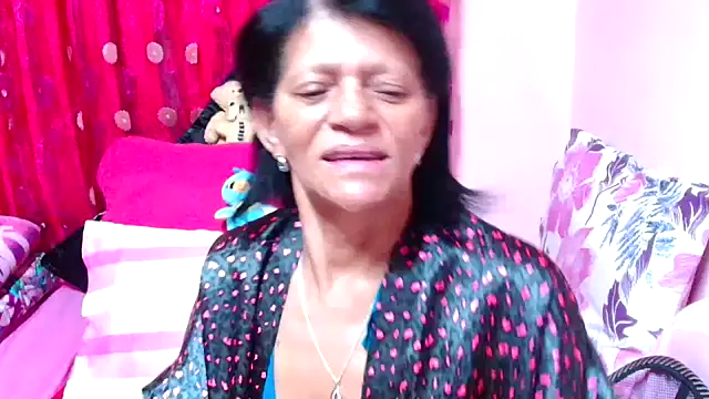 sluttyroxy - SLUTTYROXY's free webcam